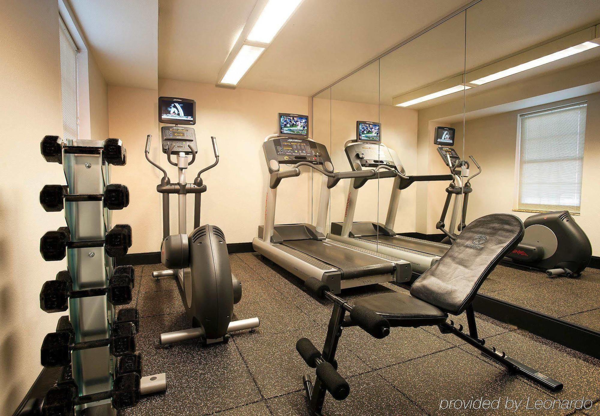 סטרלינג Towneplace Suites Dulles Airport מראה חיצוני תמונה